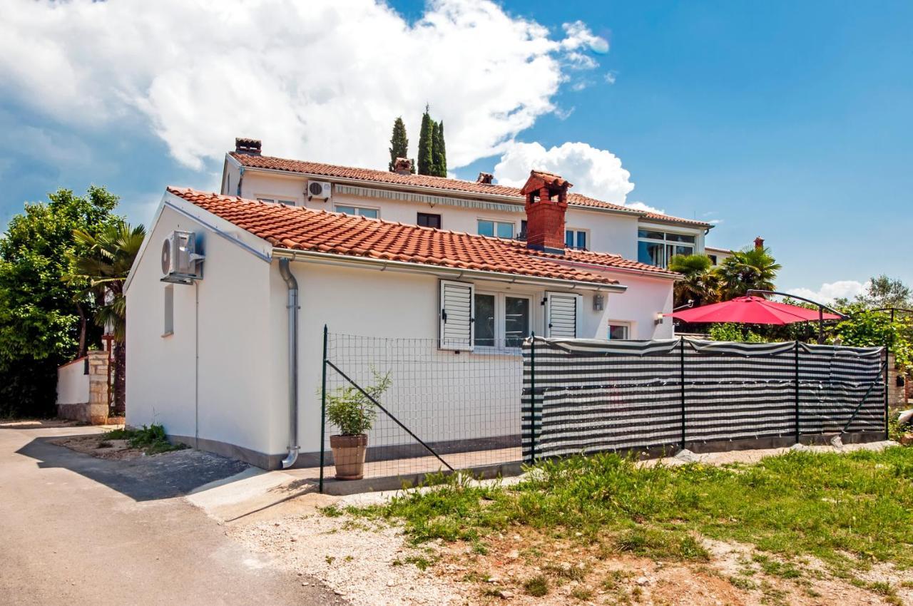 Little House - Just Few Steps From The City Center Villa Rovinj Buitenkant foto