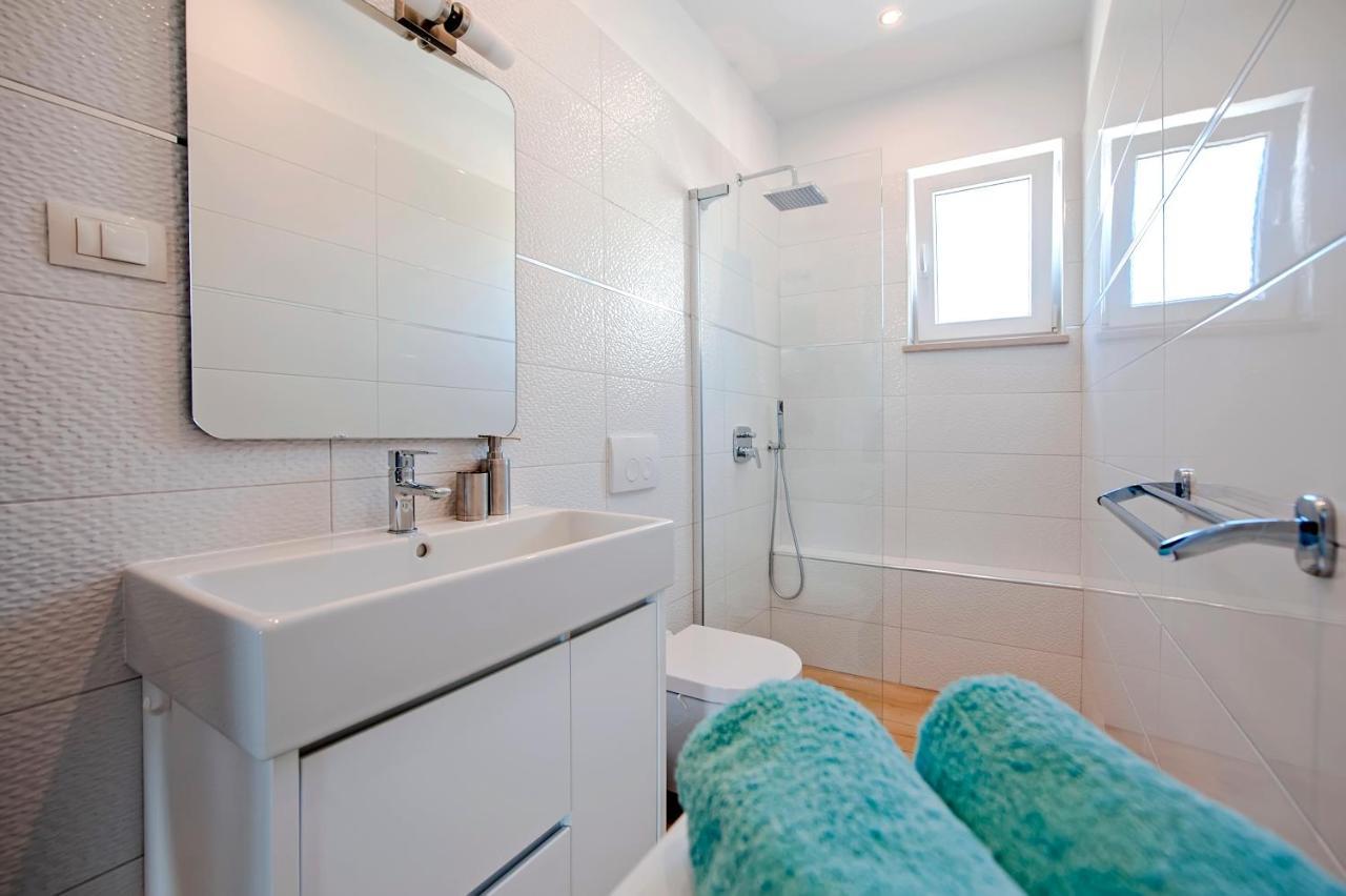 Little House - Just Few Steps From The City Center Villa Rovinj Buitenkant foto